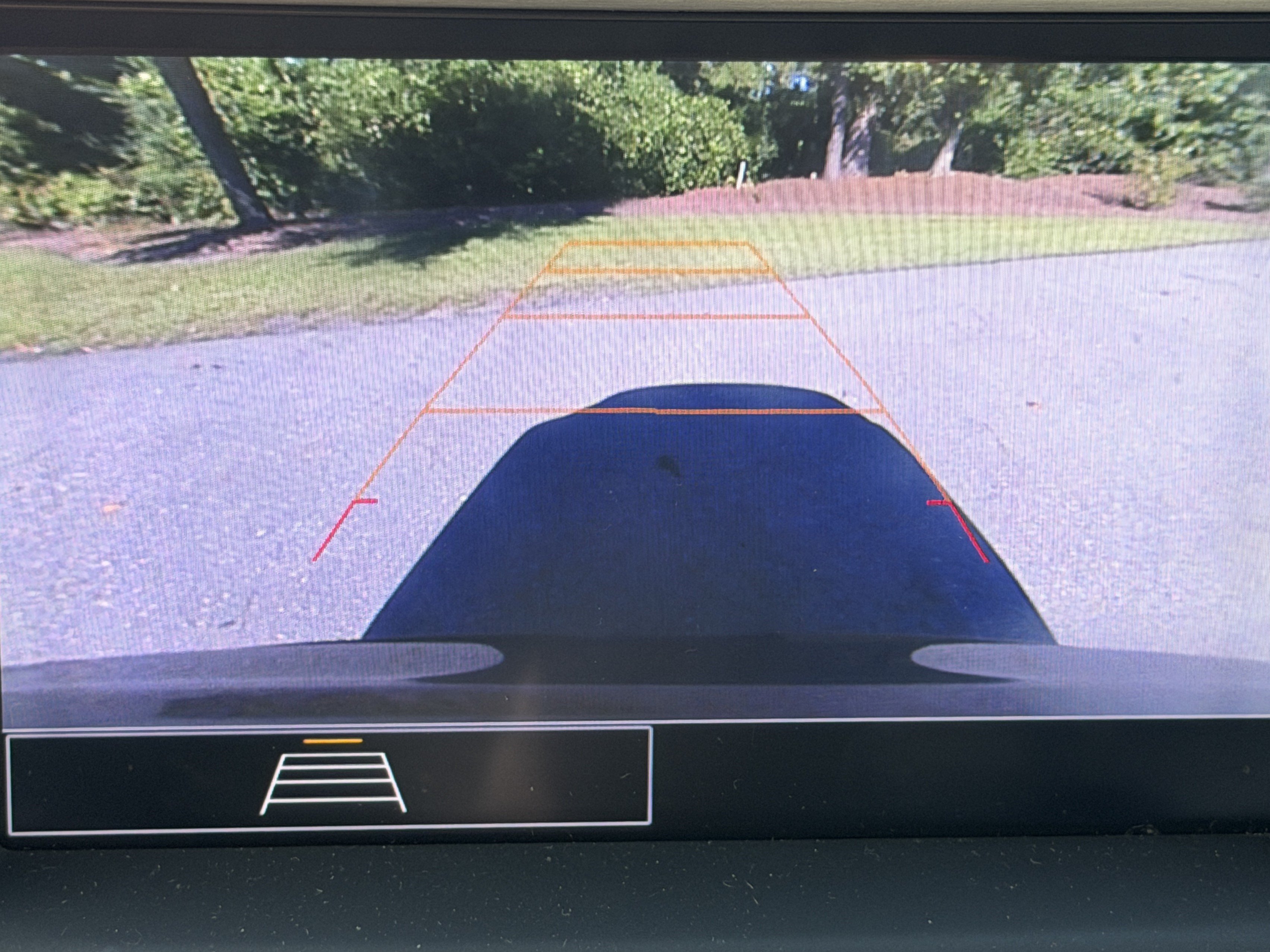 Used 2021 GMC Acadia SLE w/ Driver Convenience Package FWD image 11
