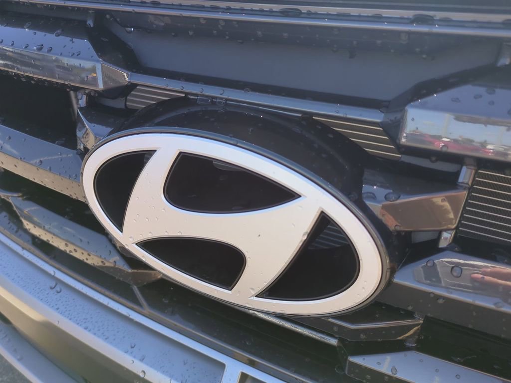 New 2026 Hyundai Tucson SE image 13