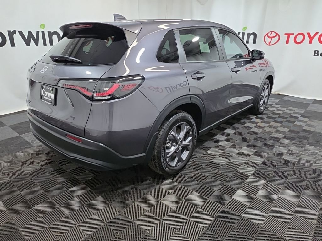 Used 2026 Honda HR-V LX image 8