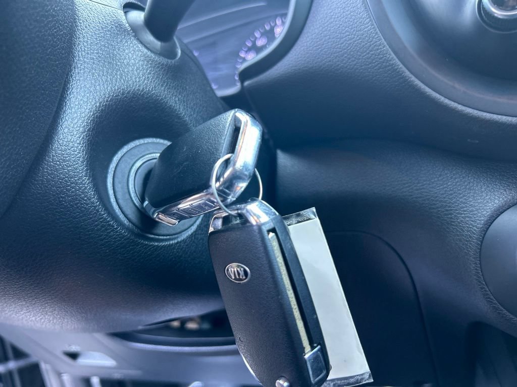 Used 2020 Kia Soul GT-Line FWD image 24