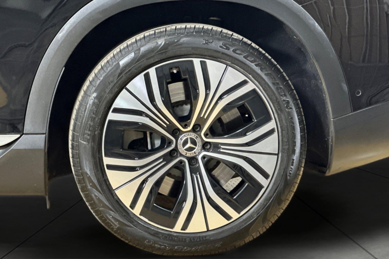 Used 2023 Mercedes-Benz EQE 350+ SUV image 26