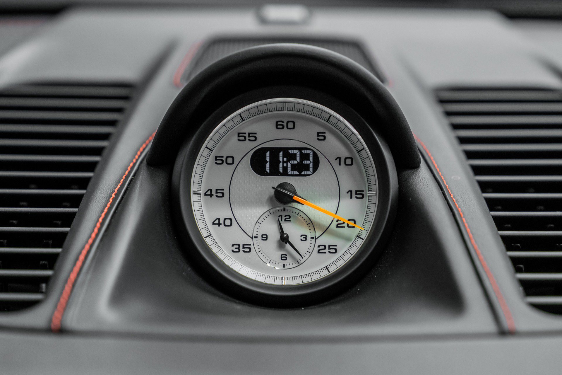 Used 2018 Porsche 911 GT2 RS w/ Weissach Package image 23