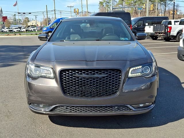 Used 2018 Chrysler 300 S w/ 300S Premium Group image 2