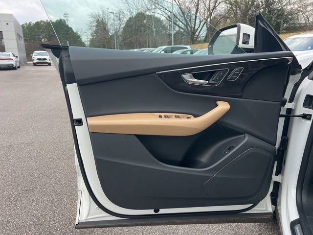 Certified 2025 Audi Q8 Premium w/ Black Optic Package image 22