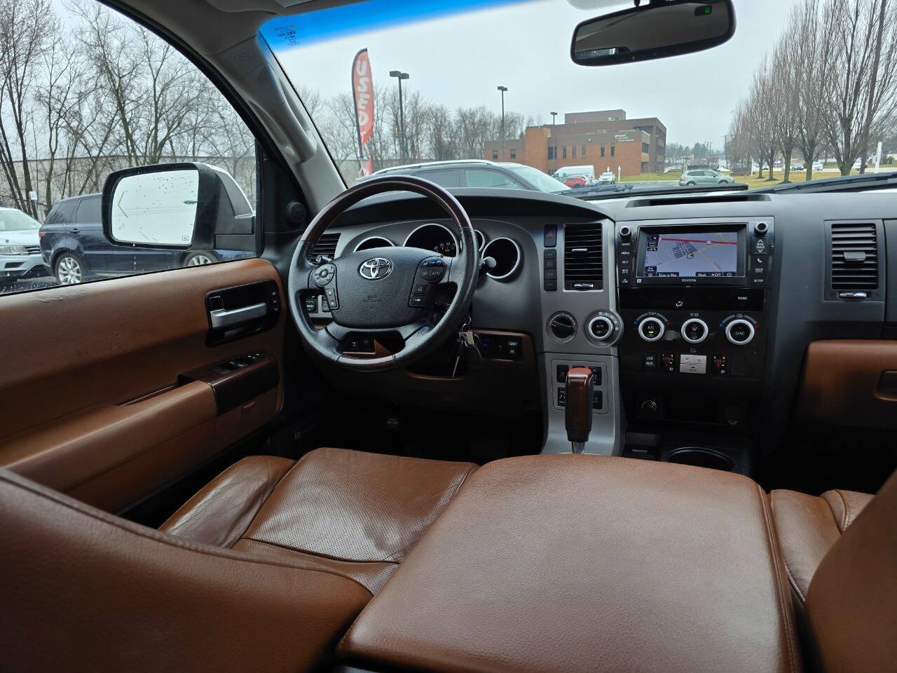 Used 2013 Toyota Sequoia Platinum AWD/4WD image 37