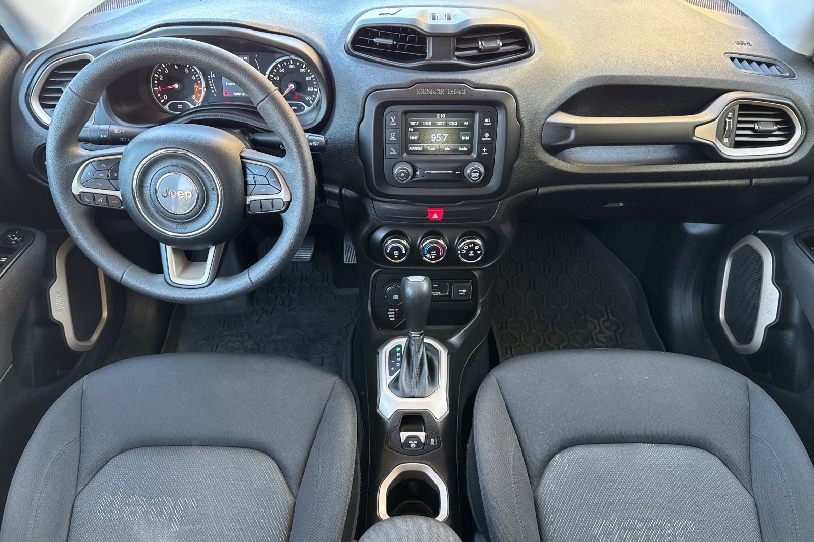 Used 2017 Jeep Renegade Sport w/ Power & Air Group AWD/4WD image 13