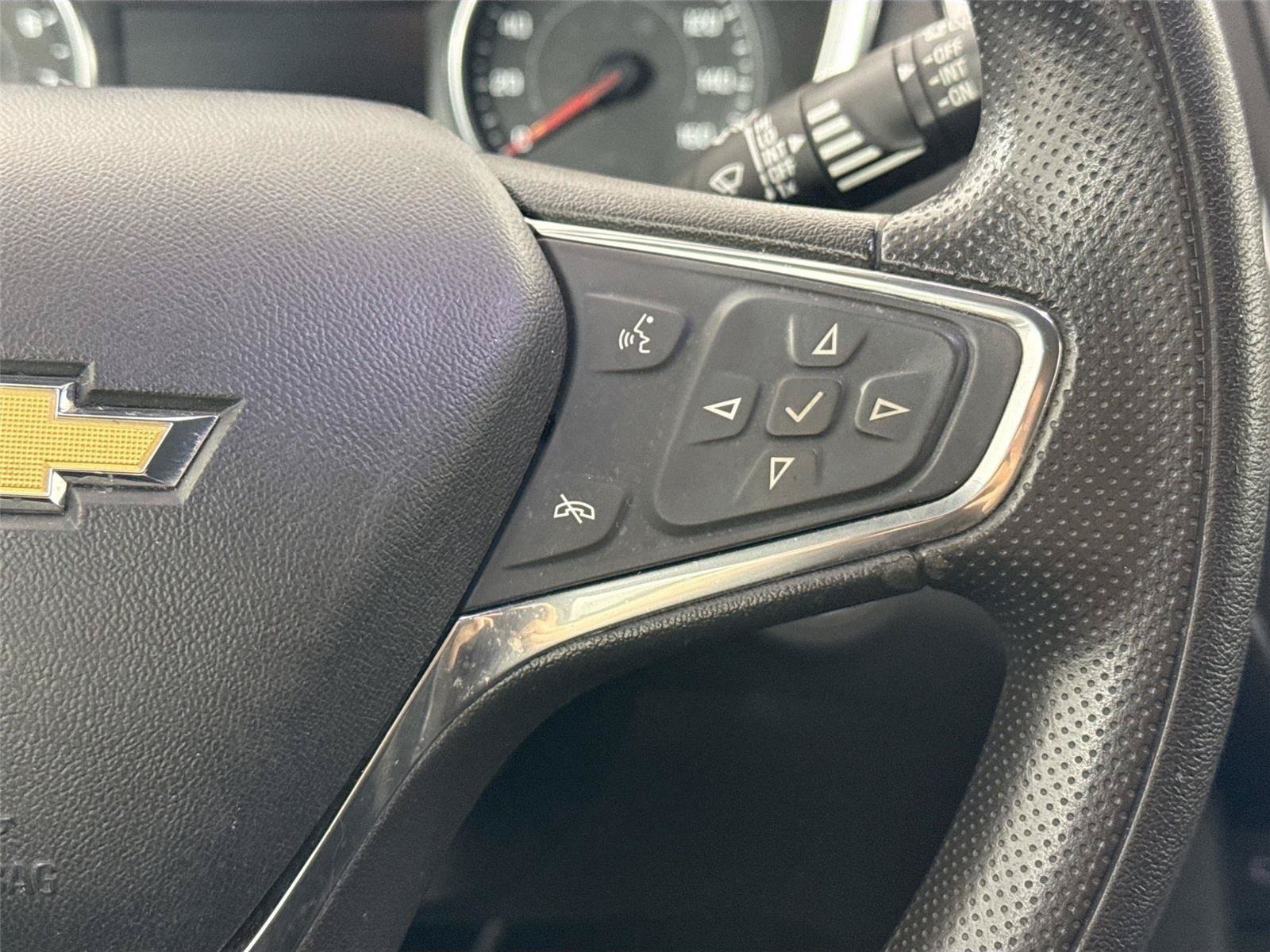 Used 2020 Chevrolet Equinox LT AWD/4WD image 17