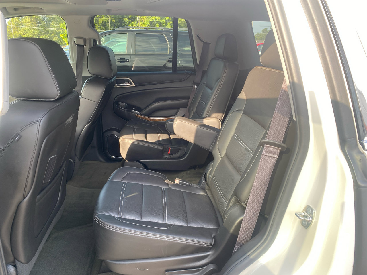 Used 2015 GMC Yukon Denali w/ Touring Package image 10