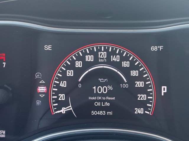 Used 2019 Dodge Durango SXT w/ 3rd Row Seating Group RWD image 19