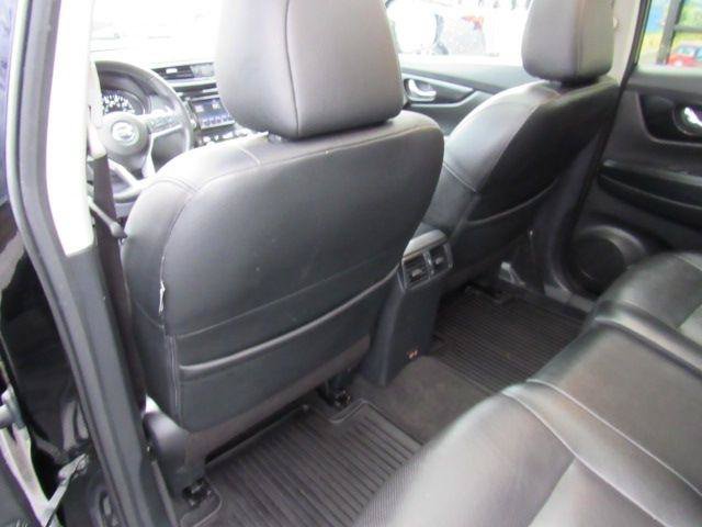 Used 2020 Nissan Rogue SL w/ Premium Package AWD/4WD image 17