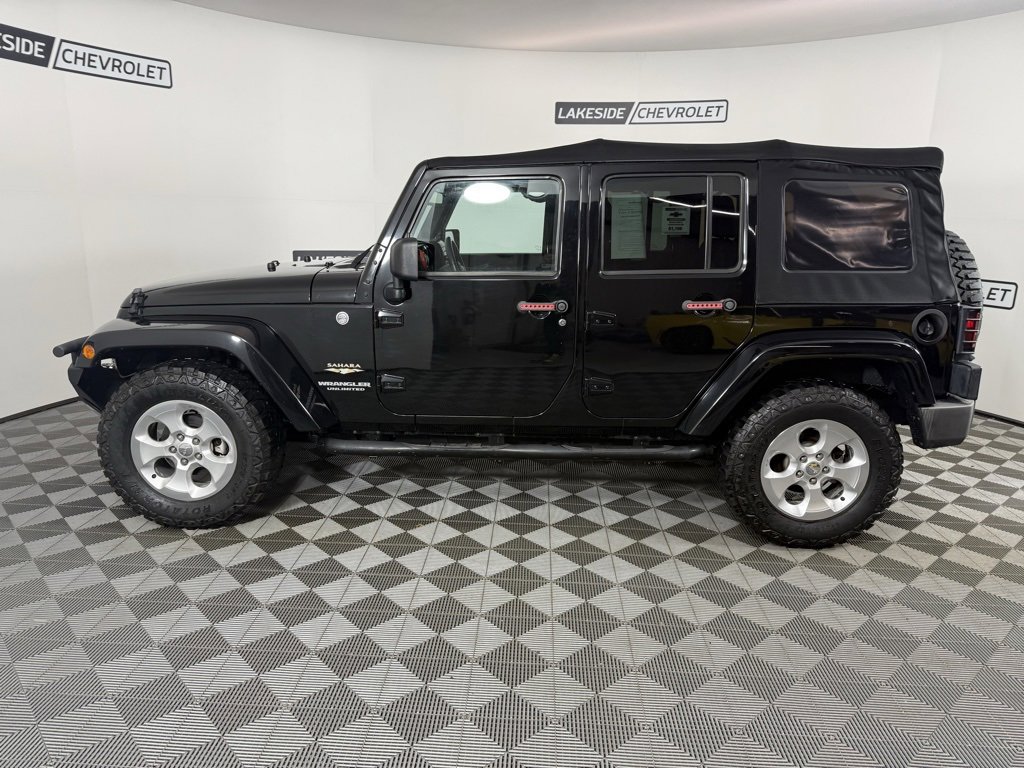 Used 2013 Jeep Wrangler Unlimited Sahara w/ Connectivity Group image 3
