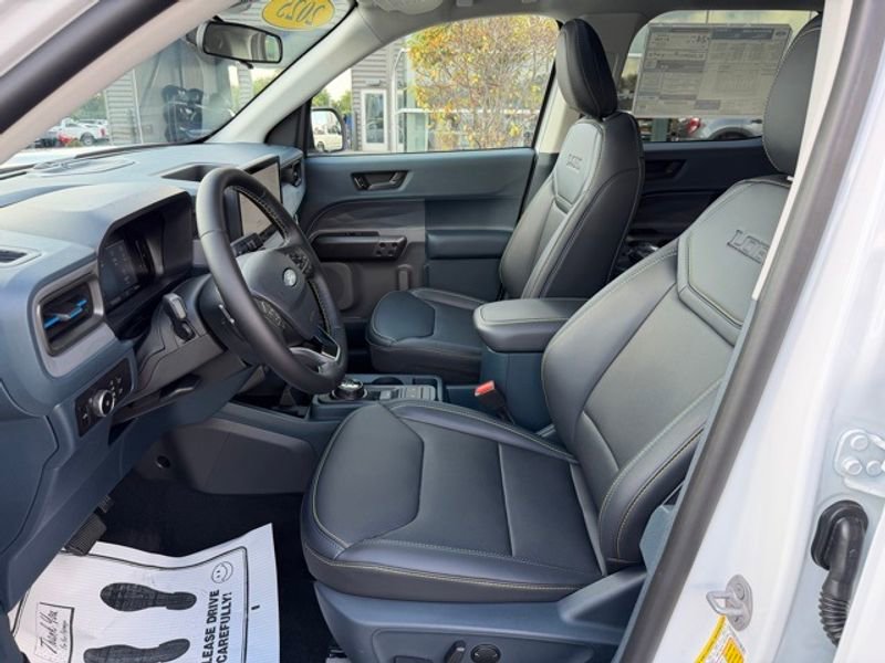 New 2025 Ford Maverick Lobo image 19