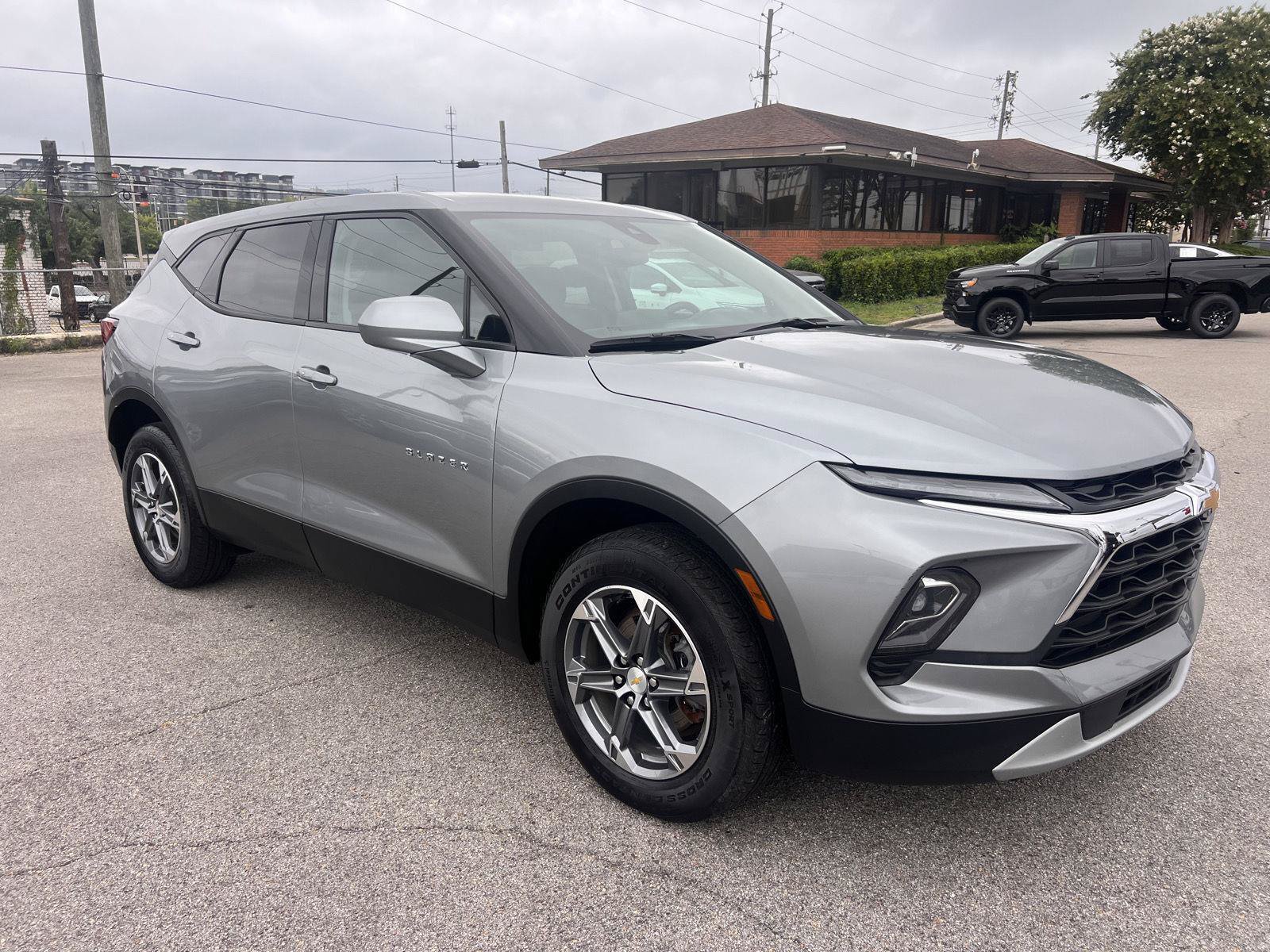Used 2024 Chevrolet Blazer LT FWD image 36