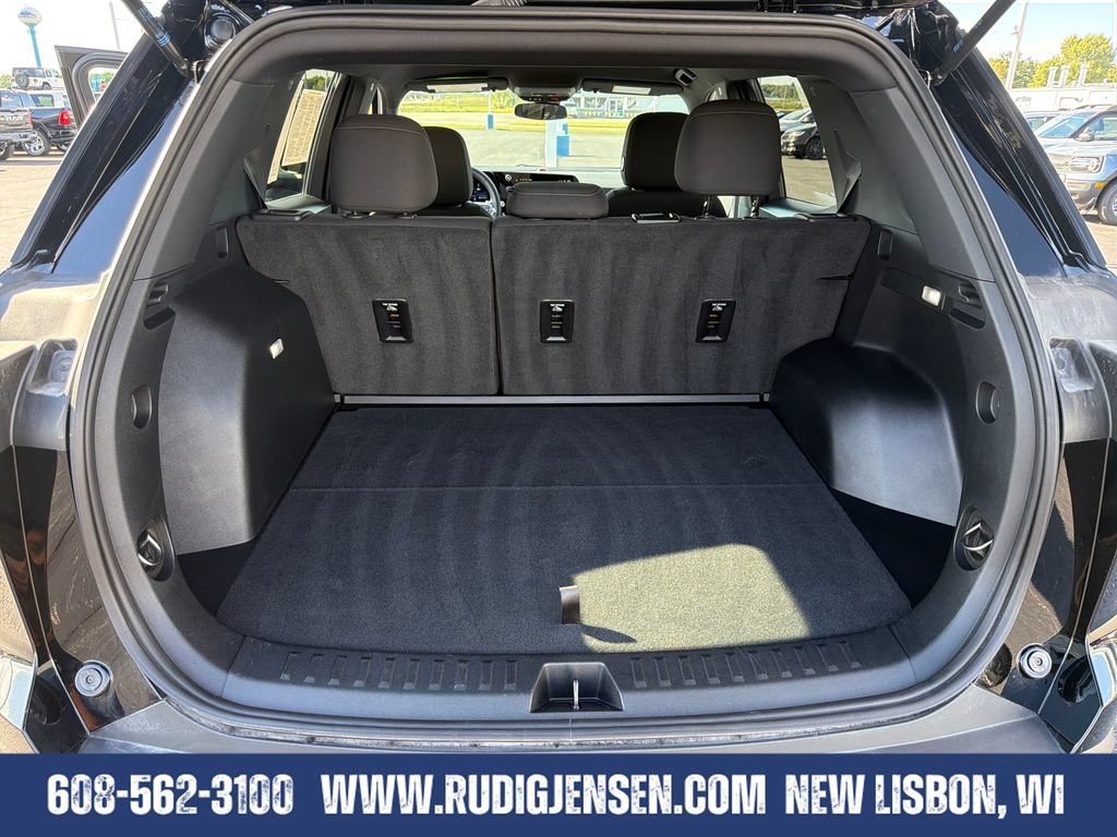 Used 2026 Chevrolet Equinox LT AWD/4WD image 22
