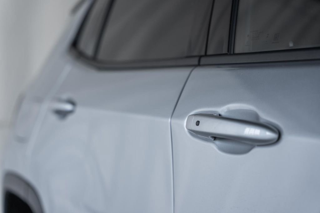 New 2025 Jeep Compass Limited w/ Sun & Sound Group image 14