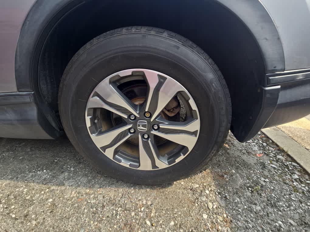 Used 2017 Honda CR-V LX image 9