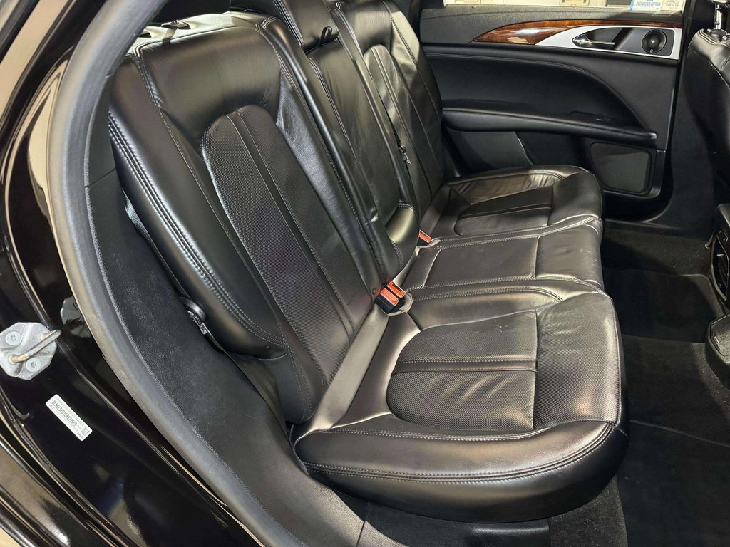 Used 2020 Lincoln MKZ Reserve w/ Elements Package image 27