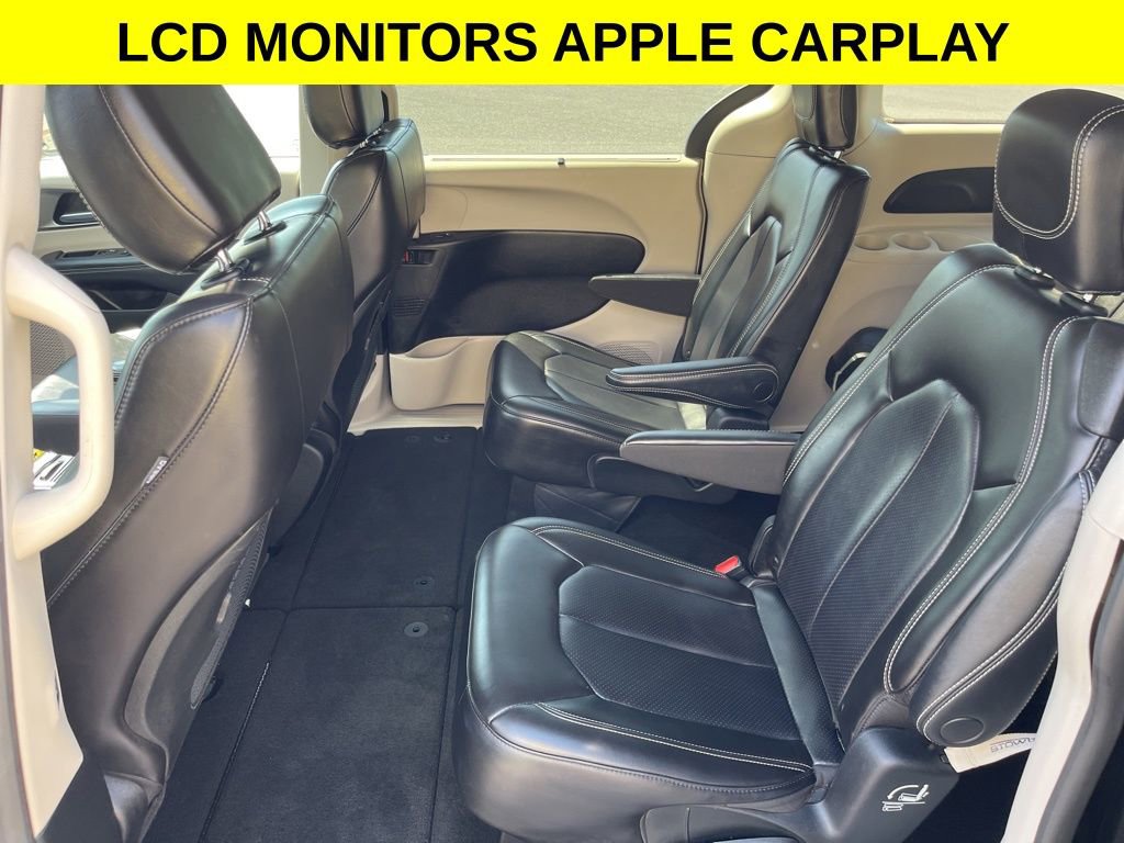 Used 2023 Chrysler Pacifica Touring-L FWD image 15