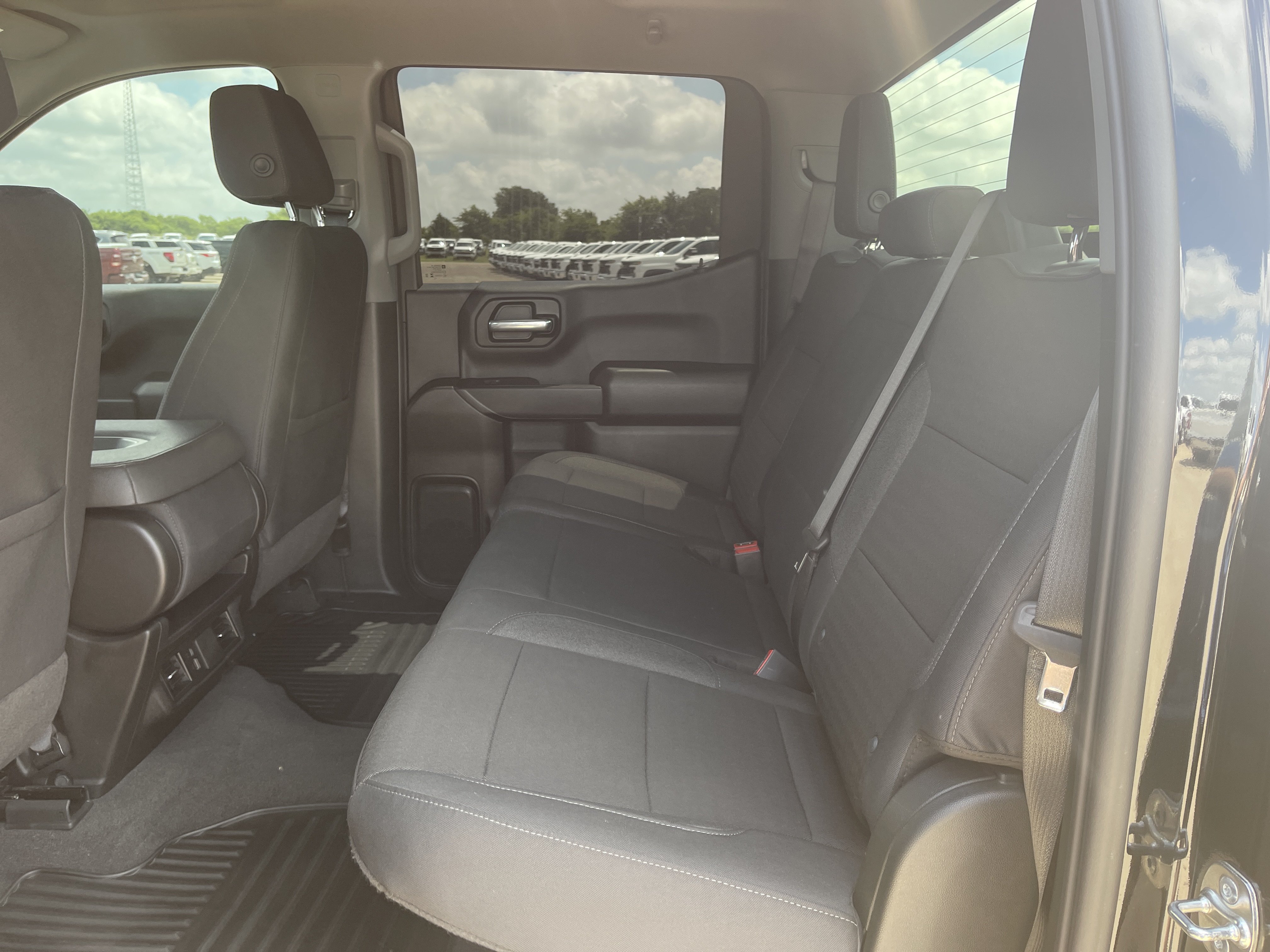 Used 2025 Chevrolet Silverado 1500 Custom w/ Turbomax Blackout Package AWD/4WD image 36