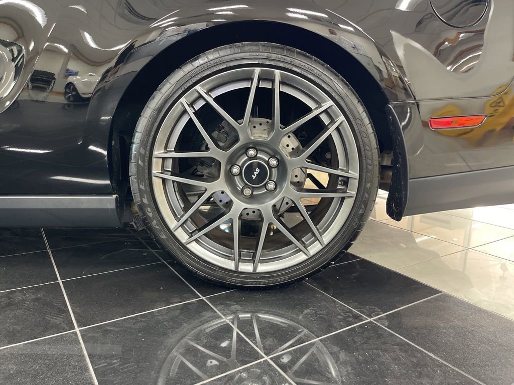 Used 2012 Ford Mustang Shelby GT500 w/ SVT Performance Pkg image 9