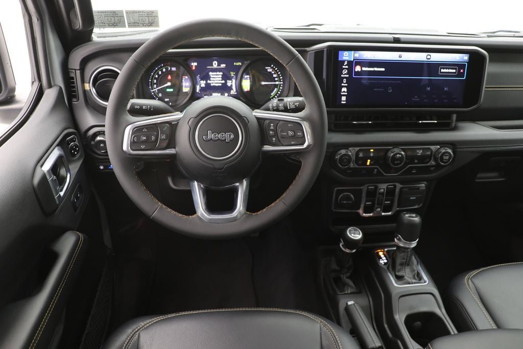 Used 2024 Jeep Wrangler Unlimited Sahara AWD/4WD image 13