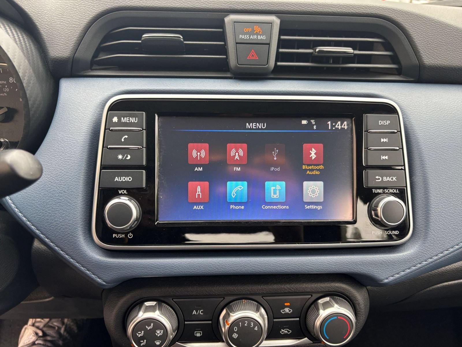 Used 2025 Nissan Versa SV FWD image 16