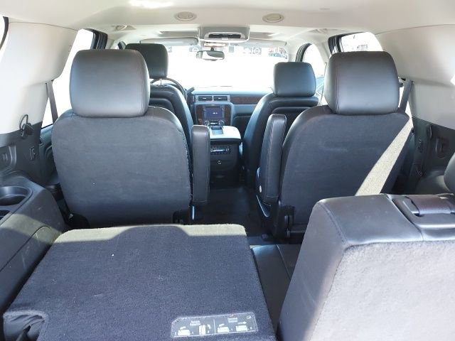 Used 2011 GMC Yukon Denali image 7