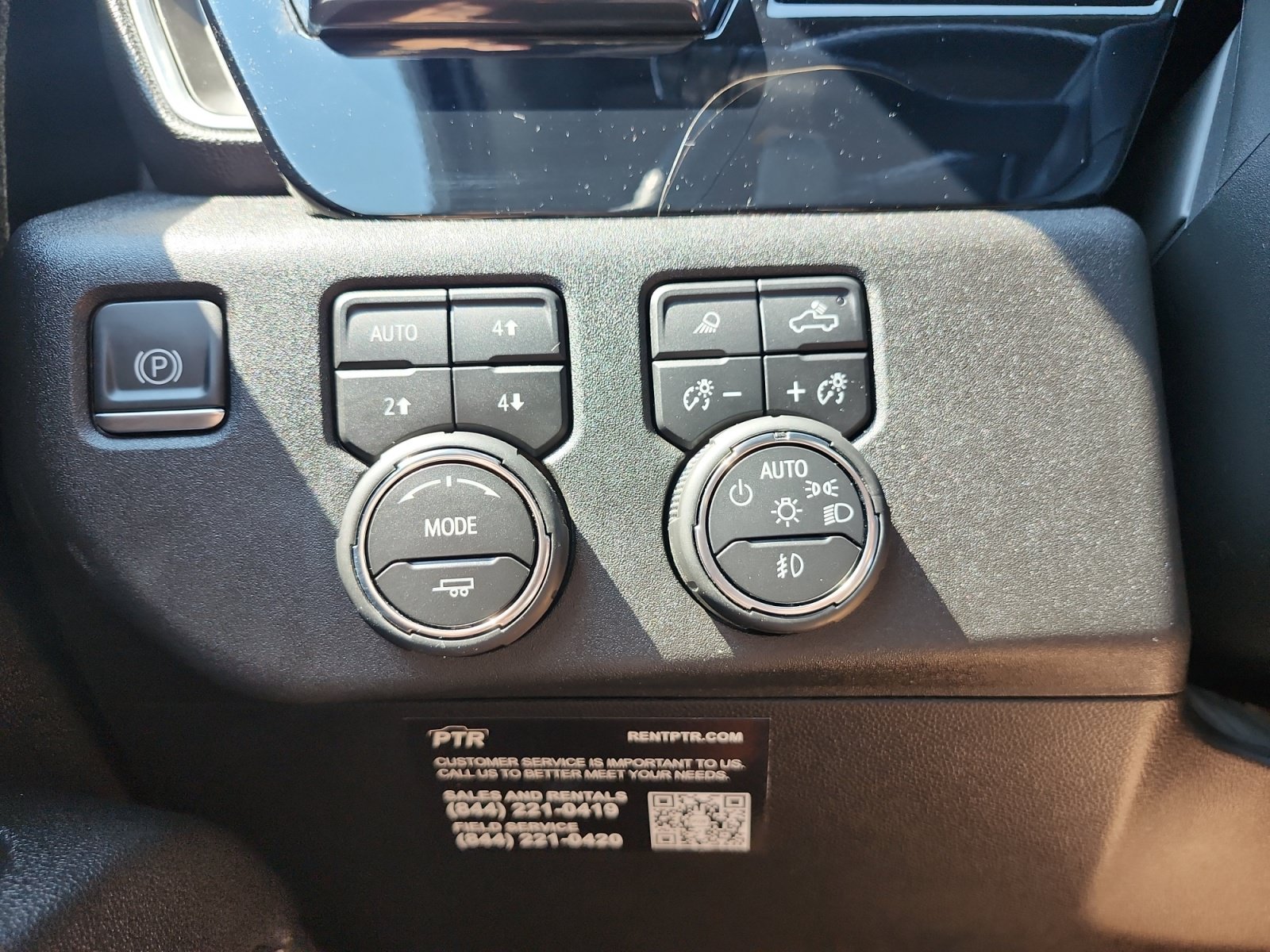 Used 2023 Chevrolet Silverado 1500 LTZ w/ LTZ Convenience Package II AWD/4WD image 25