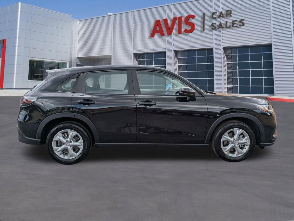 Used 2025 Honda HR-V LX image 5