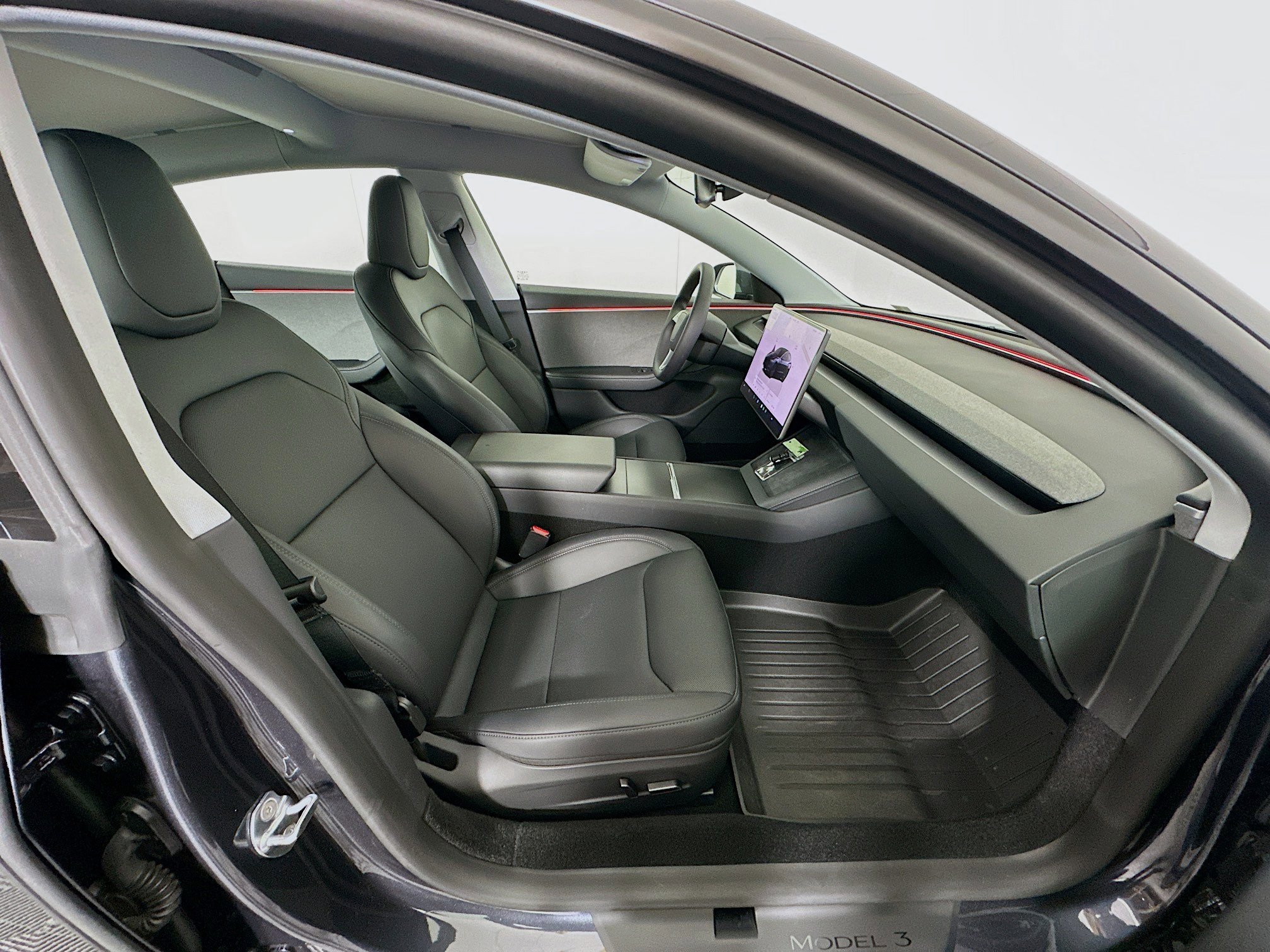 Used 2025 Tesla Model 3 Long Range image 30