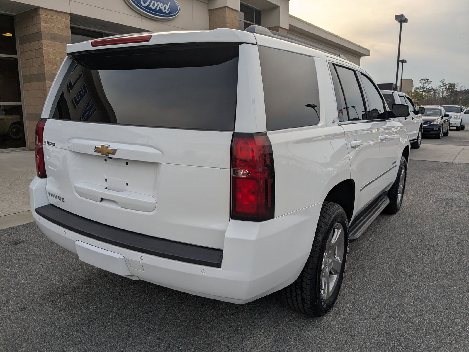 Used 2016 Chevrolet Tahoe LT image 4