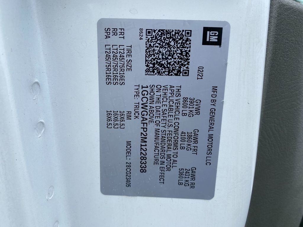 Used 2021 Chevrolet Express 2500 image 30