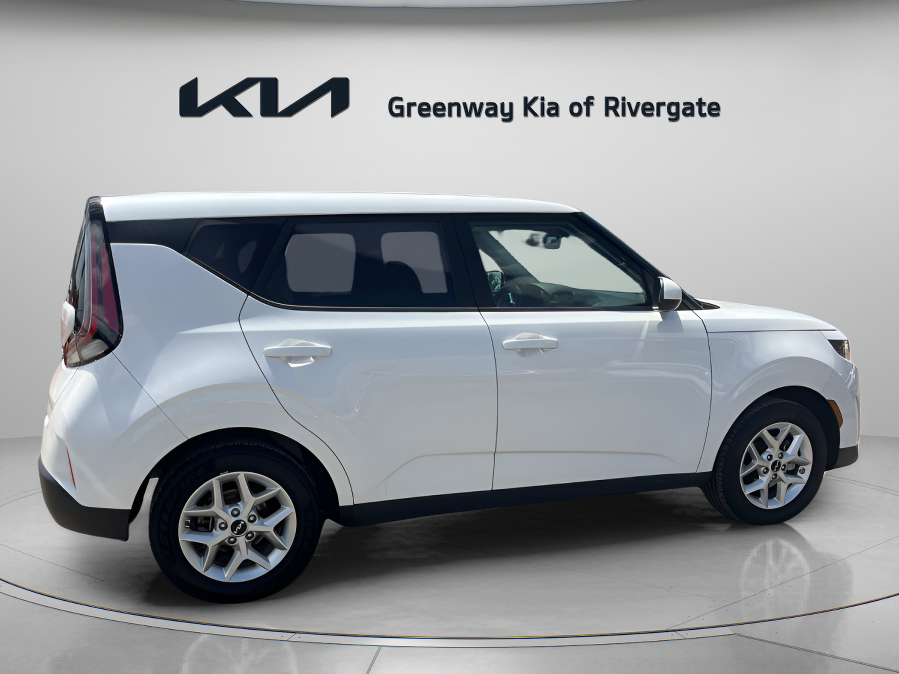 Used 2023 Kia Soul LX w/ Option Group 015 FWD image 8
