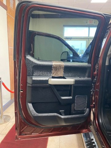 Used 2017 Ford F250 Lariat w/ Chrome Package RWD image 14