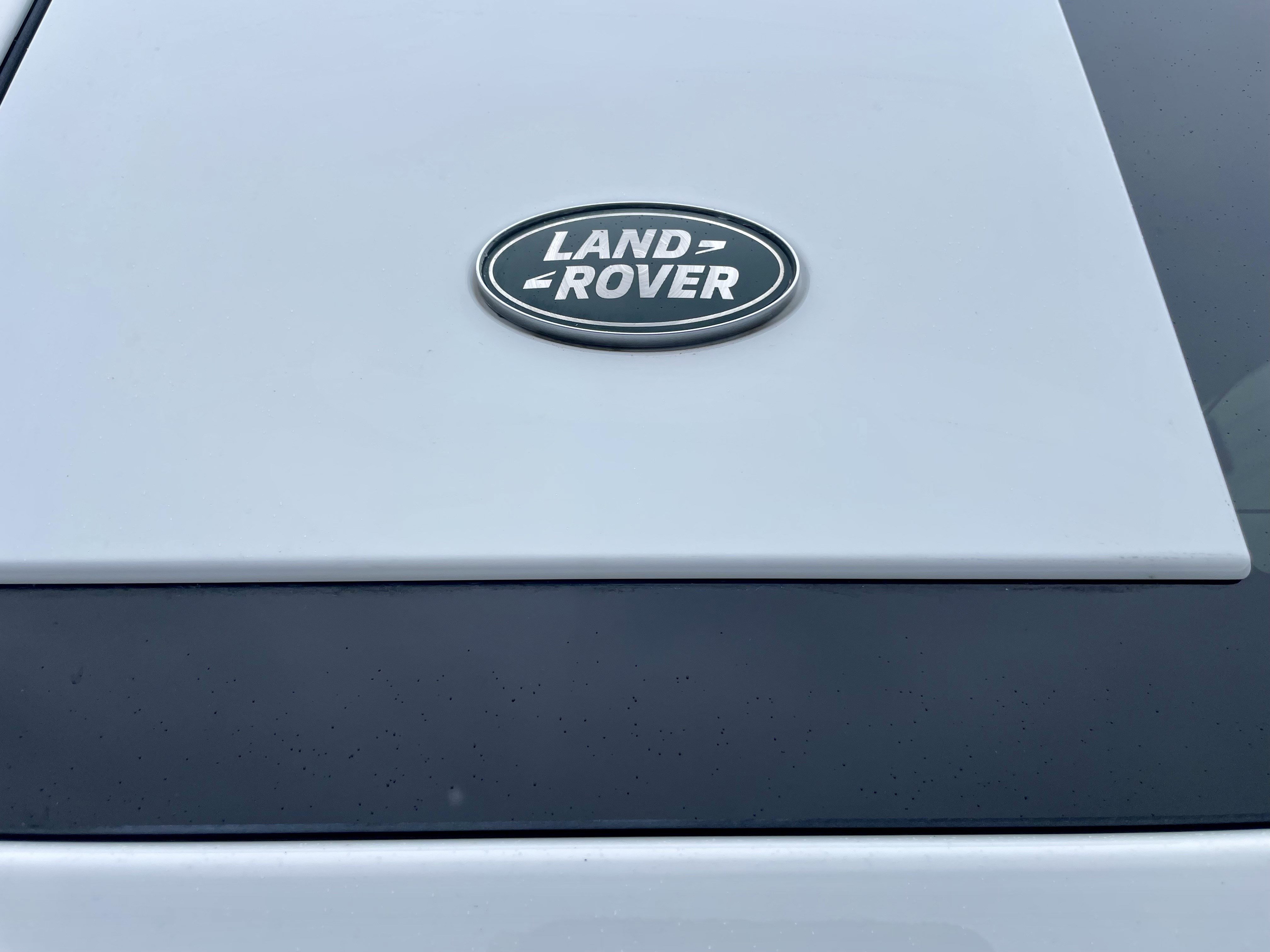 Used 2024 Land Rover Defender 110 X-Dynamic SE image 40