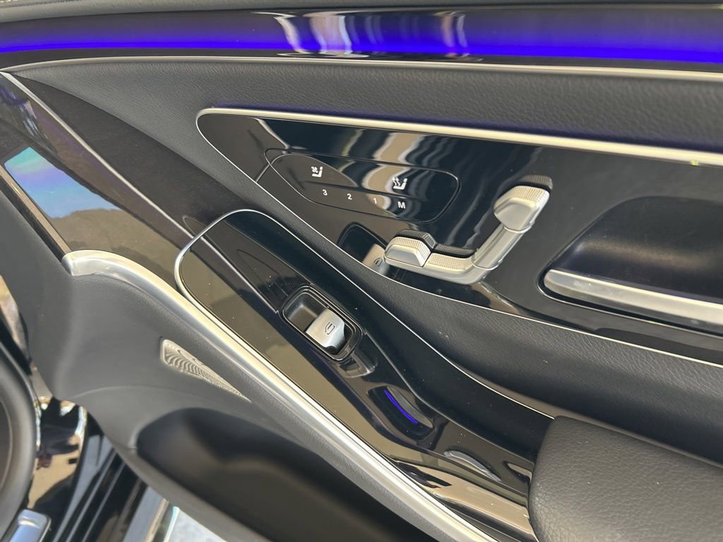 Used 2023 Mercedes-Benz S 500 4MATIC w/ AMG Line image 30