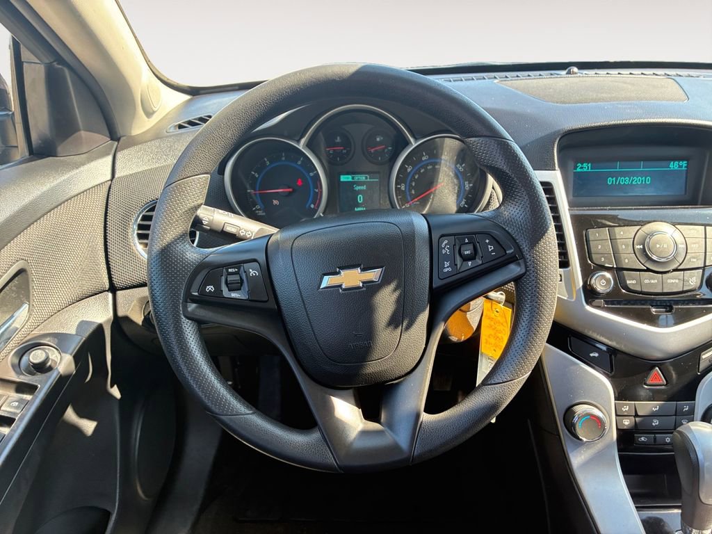 Used 2016 Chevrolet Cruze LT image 12