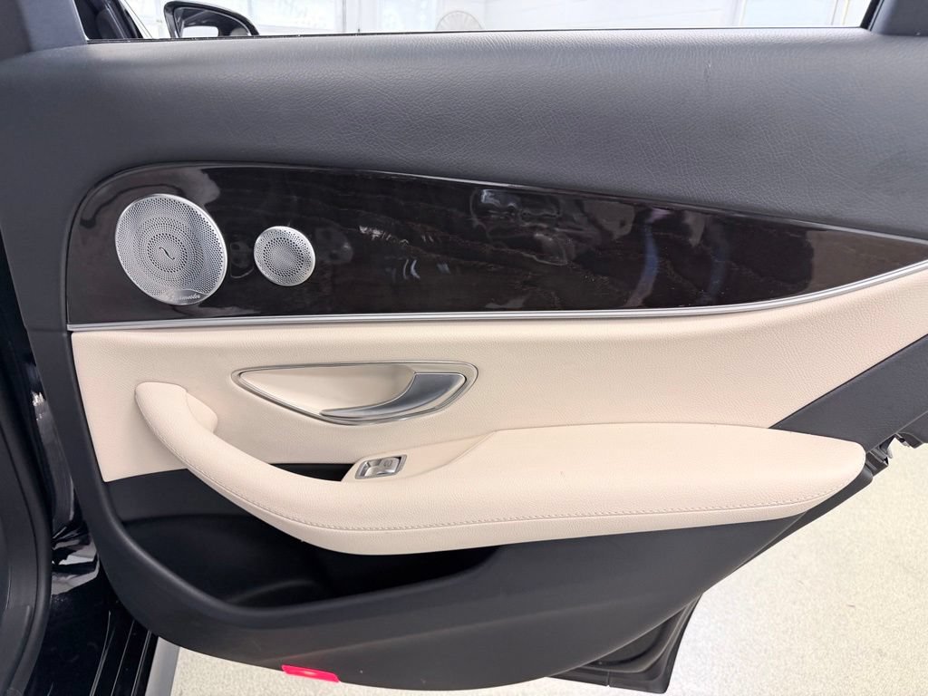 Used 2019 Mercedes-Benz E 300 image 37