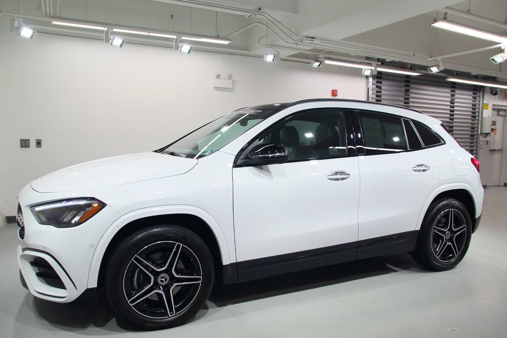 Certified 2024 Mercedes-Benz GLA 250 4MATIC image 4