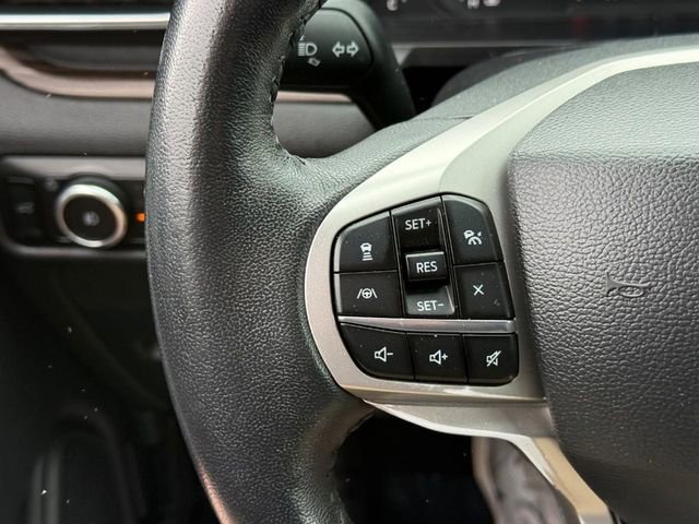 Used 2024 Ford Explorer Limited w/ Equipment Group 301A AWD/4WD image 19