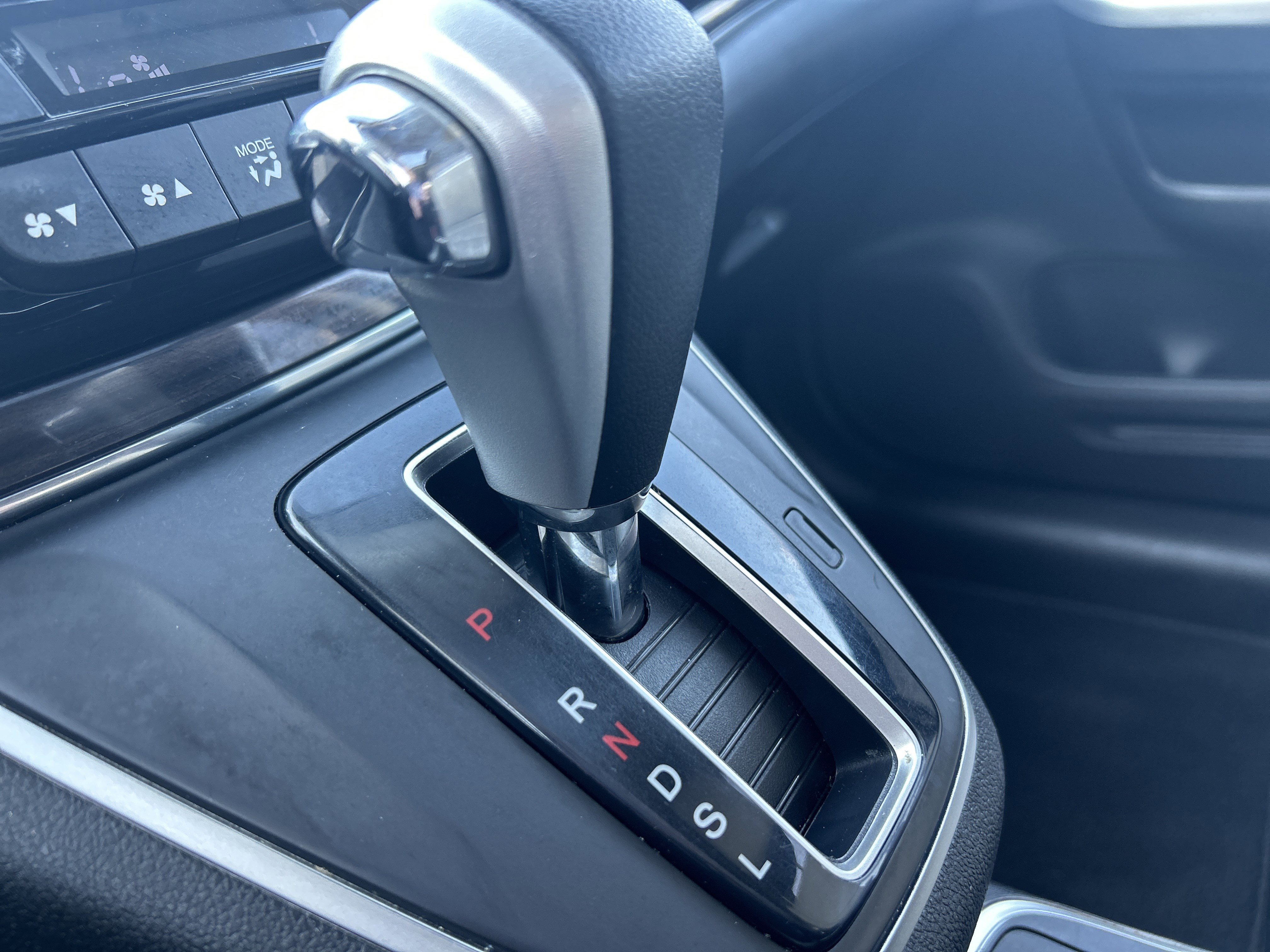 Used 2016 Honda CR-V EX-L image 16