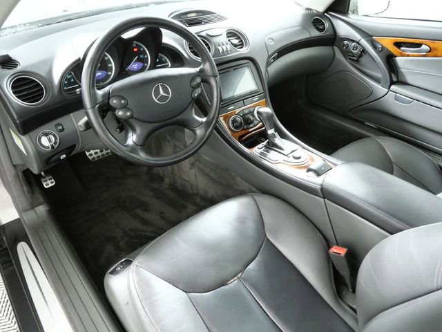 Used 2005 Mercedes-Benz SL 500 image 4