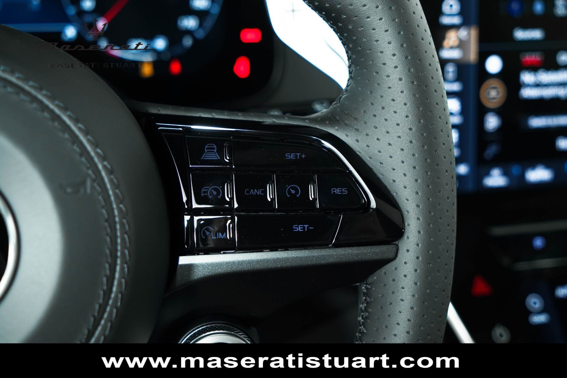 New 2025 Maserati Grecale GT AWD/4WD image 32