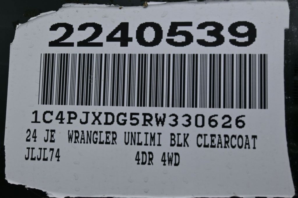 Used 2024 Jeep Wrangler Unlimited Sport AWD/4WD image 43