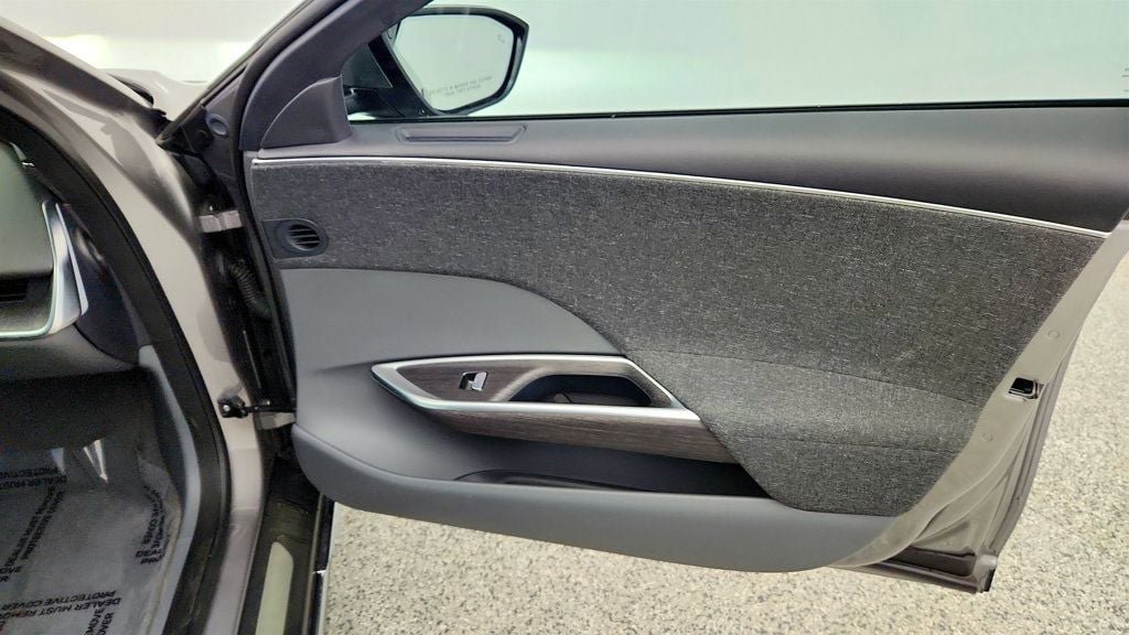 Used 2023 Lucid Air Pure AWD/4WD image 26