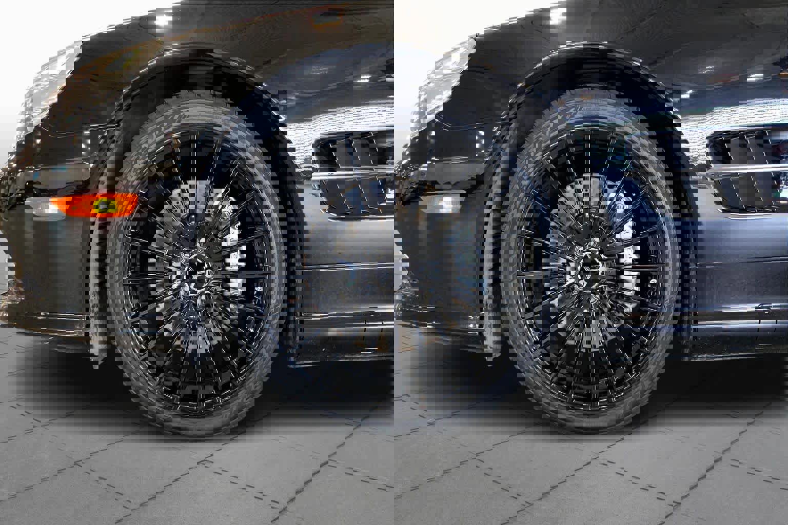 Used 2012 Mercedes-Benz SL 550 image 10