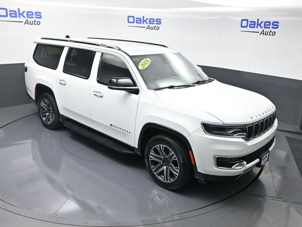 Used 2024 Jeep Wagoneer L Series II w/ Flexible Seating Group image 49