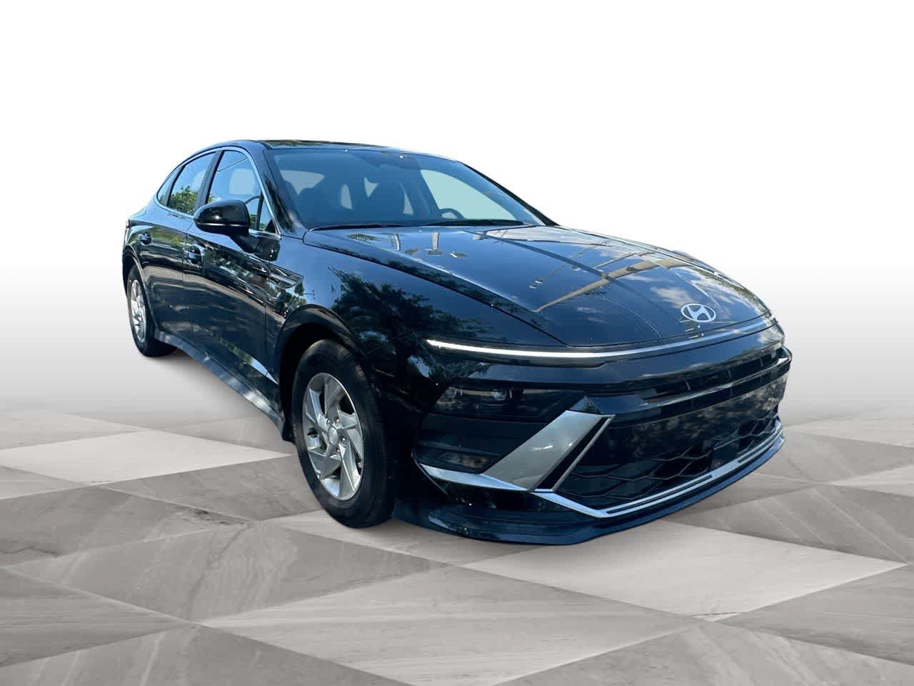 New 2026 Hyundai Sonata SE FWD image 2