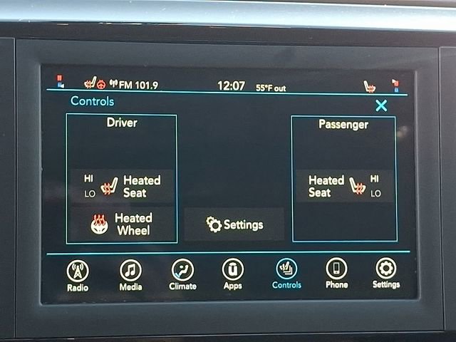 Used 2020 Chrysler Voyager LX w/ Cold Weather Group image 25