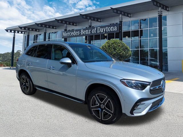 New 2026 Mercedes-Benz GLC 300 image 2